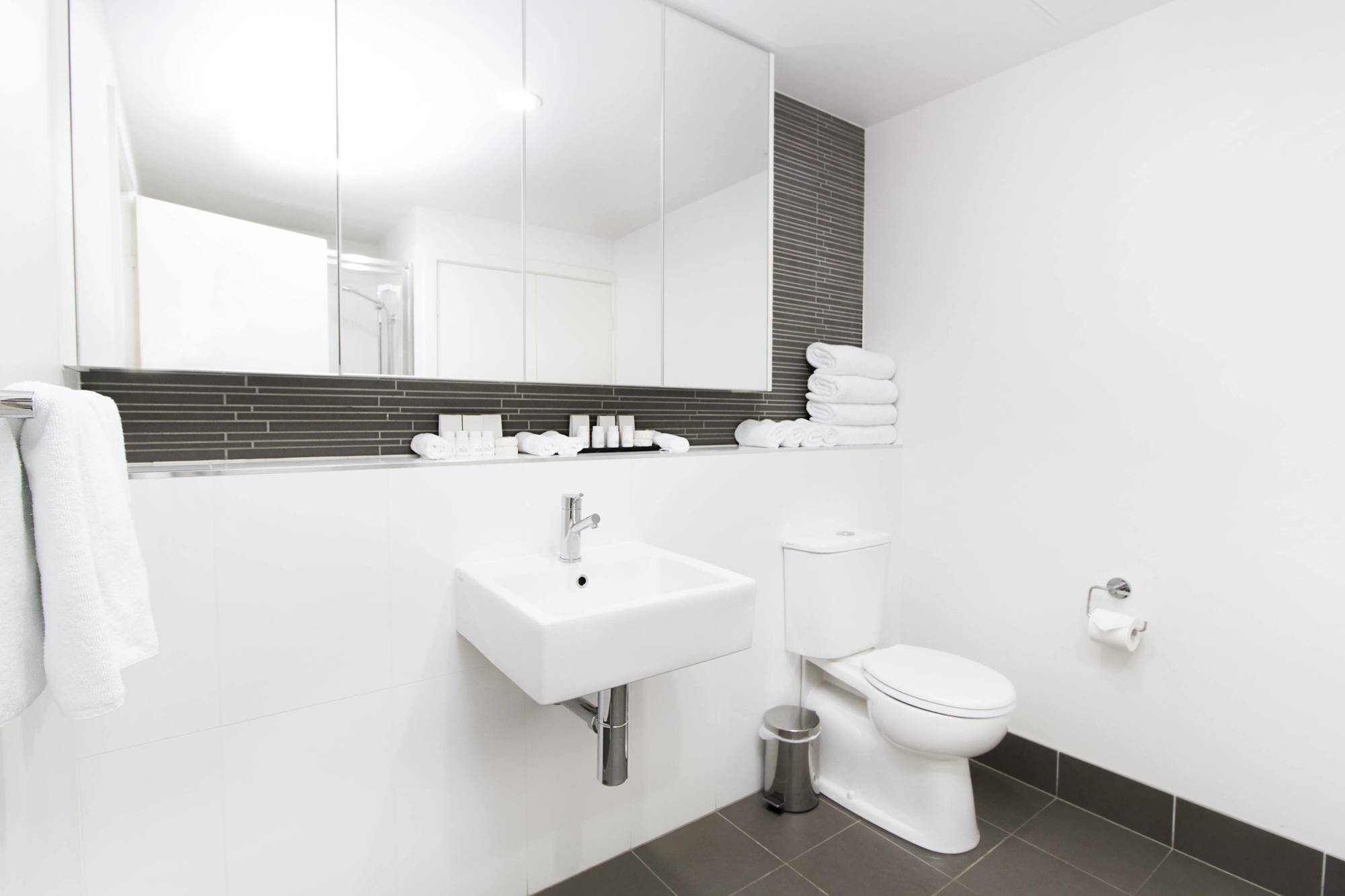 Aparthotel Abode Tuggeranong Camberra Exterior foto